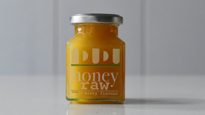 Seasonal Raw Honey with Pollen (available from May 2024)