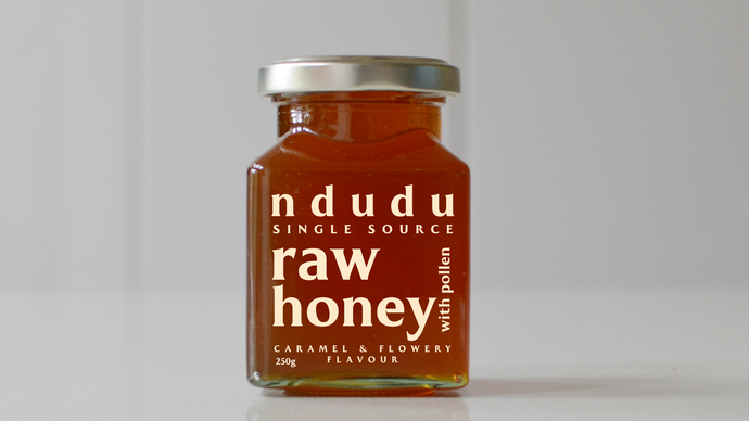 RAW BRITISH HONEY with pollen